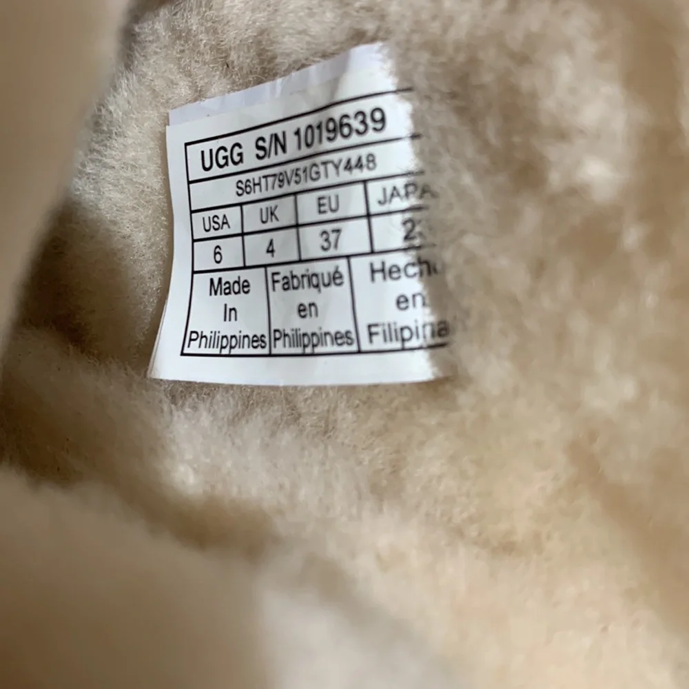UGG Australia KAREL BOOTS W/CHESTNUT